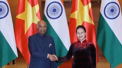 Top legislator meets with Indian President