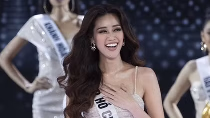 Nguyen Tran Khanh Van crowned Miss Universe Vietnam 2019
