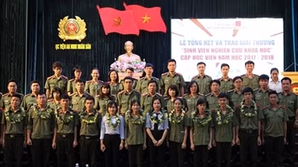 PSA honors outstanding students in scientific research competition 