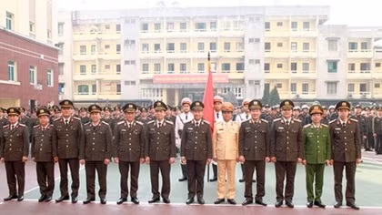 Security Guard Police High Command deploys force to ensure safety for 13th National Party Congress 