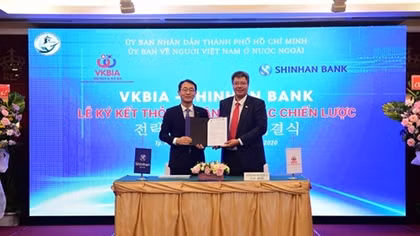 Conference held to promote overseas businesses' support for HCMC