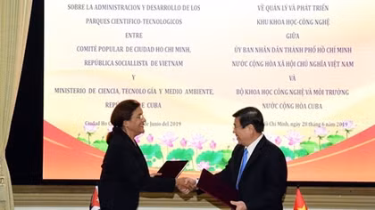 HCM City signs deal with Cuba on science-technology cooperation