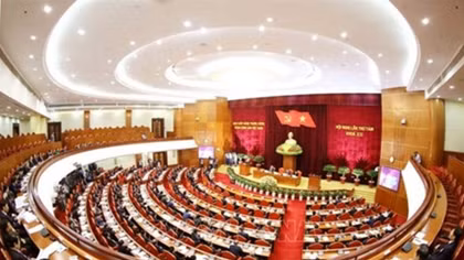 Officials, Party members must raise responsibility for setting example