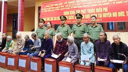 General Department of Logistics-Techniques holds gratitude activities in Quang Ngai