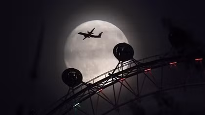 Biggest supermoon in nearly 70 years to shine over Vietnam on Monday evening