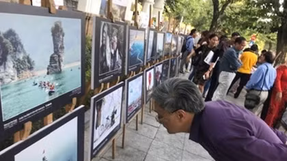 Over 100 best heritage photos on display in Hanoi