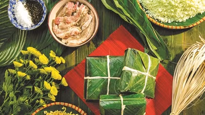 Traditional Tet food offerings to ancestors