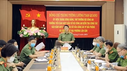 Deputy Minister Luong Tam Quang inspects security protection for upcoming NA, People's Council election