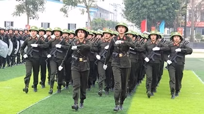 Training course for fresh cadets at public security schools closes