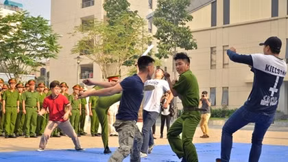 Ho Chi Minh Police debuts “Iron Fist”against crime