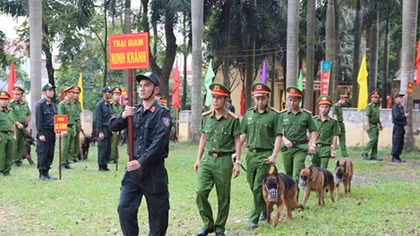 Special competition held for 283 service dogs of northern police units