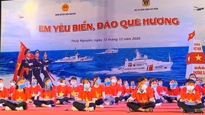 Contest on Fatherland’s seas and islands held for students launched in Hai Phong