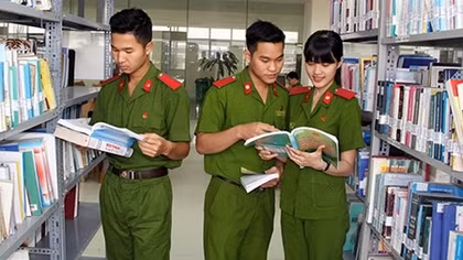 Tuyen Quang Police actively promote reading culture 