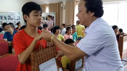 “Sympathetic hearts” music program to ease pain of disabled children 