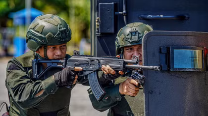 Vietnamese Police Peacekeeping participating in a drill