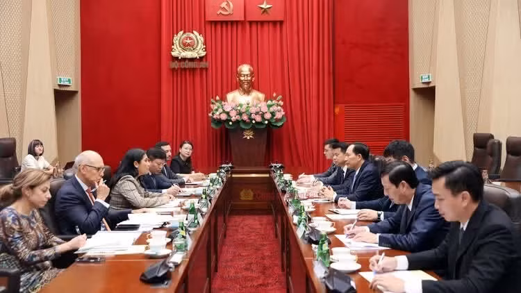 Overview of the meeting.