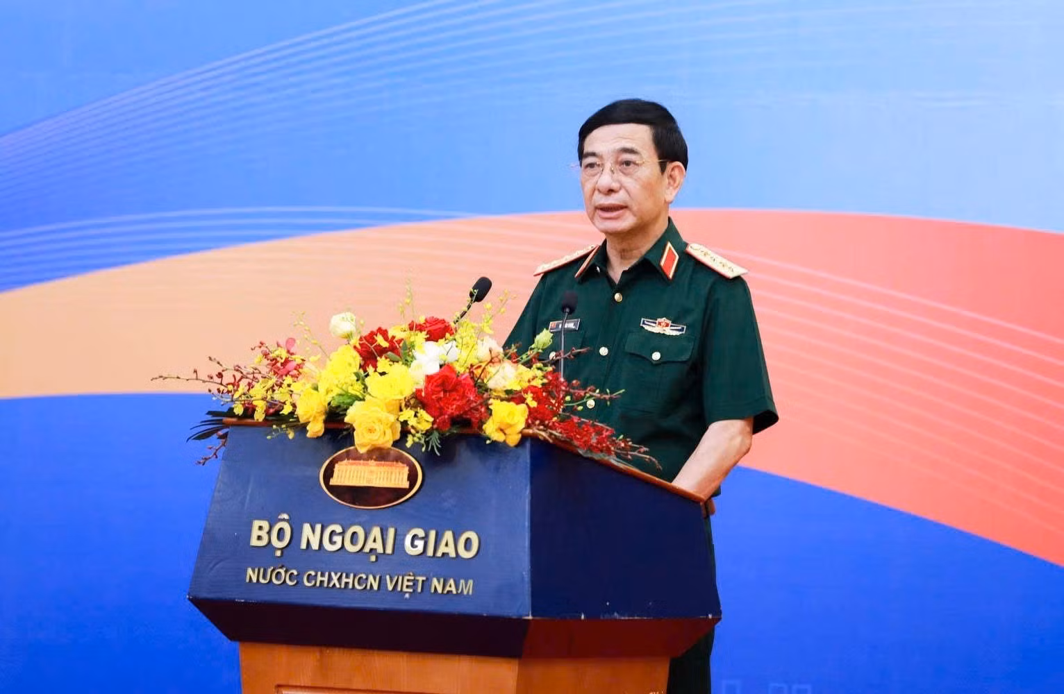 General Phan Van Giang, Deputy Prime Minister and Minister of National Defence, speaks at the event.