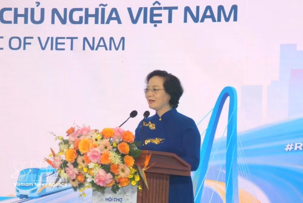 Deputy Prime Minister Pham Thi Thanh Tra speaks at the forum themed “MICE Tourism in the New Era” in Ho Chi Minh City on August 27, 2026. (Photo: VNA)