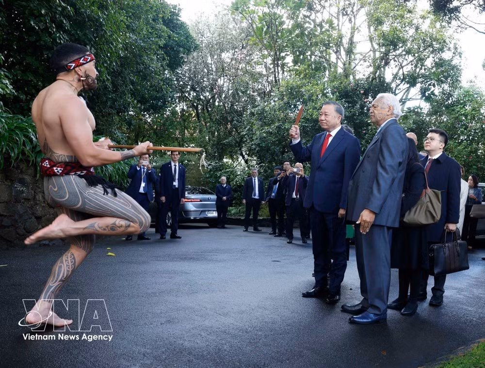 The traditional Māori welcome ceremony for General Secretary of the Communist Party of Vietnam Central Committee and President of Vietnam To Lam (Photo: VNA)
