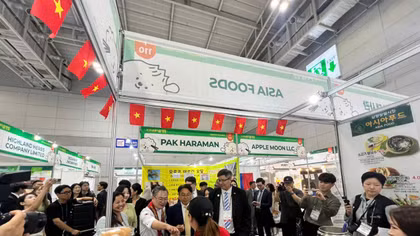 Promoting Vietnamese Brands at an International Food Fair in Gwangju