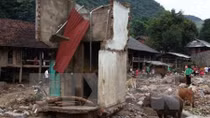Japan helps Vietnam improve flood prevention capacity