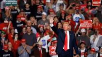 Democrats capture House, GOP holds Senate