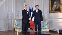 Putin, Macron Back Preservation of Iran Nuclear Deal