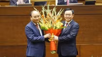 Nguyen Xuan Phuc elected as State President for 2021-2026