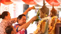 PM congratulates Khmer people on traditional New Year festival