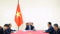 Vietnamese, Japanese Prime Ministers hold phone talks