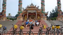 Hue offers smart bicycle system to serve tourists 