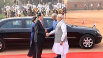 Vietnam, India further step up all-around cooperation