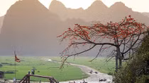 Huong Pagoda entrance fees increase