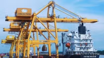 Vietnam records nearly US$5.6 billion in trade surplus