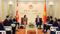Minister To Lam receives Canadian Ambassador