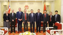 Vietnam, UK promote bilateral cooperation