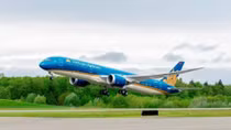 Vietnam Airlines wins big at World Travel Awards