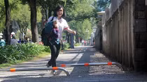 Ho Chi Minh City considers encouraging residents to walk to work