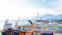 Vietnam eager to develop Lien Chieu deep seaport