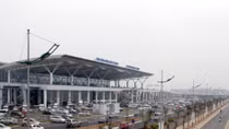 Transport Ministry asked to study Noi Bai Airport expansion plan