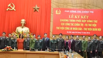 Public security officers and soldiers asked to improve knowledge via reading