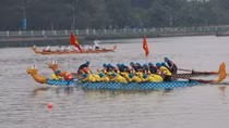 Hanoi Dragon Boat Racing Festival kicks off 