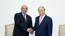 PM Phuc hopes for stronger economic and trade links with Algeria