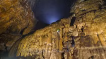 Plan approved for steel ladder to help explorers conquer 'Great Wall of Vietnam'