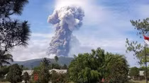 Indonesia: Volcano erupts on disaster-struck island of Sulawesi