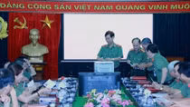  Public Security News helps people in flood-stricken areas