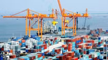 Vietnam racks up US$1.3 billion trade deficit by mid-February