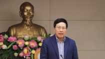 Deputy PM Pham Binh Minh joins final Q&A session