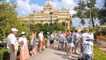 Vietnam greets over 9 million foreign tourists in seven months