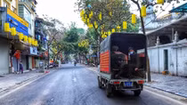 Hanoi closes on-site restaurants, hair salons